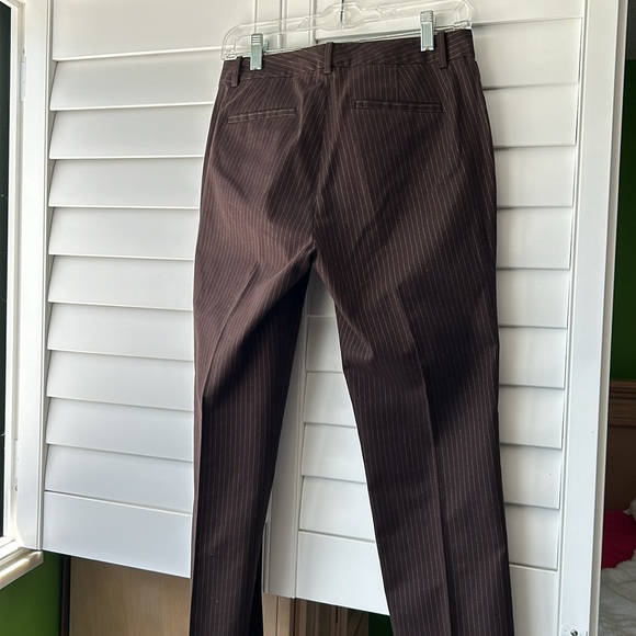 Lauren Brown Pinstriped pants - Picture 7 of 7